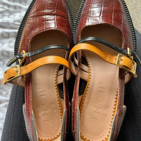 inch2 loafers beautiful womens size 8 bought a size to large for myself. Italian - Picture 7 of 7